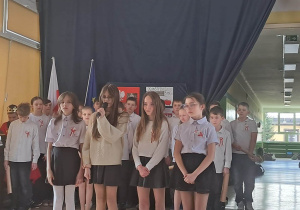 Uczennice klasy 5a w czasie występów.