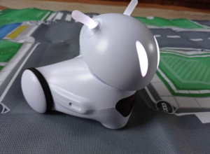 Robot Photon potęguje i pierwiastkuje.