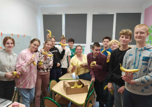 Klasa 8a przygotowała klasowy poczęstunek.