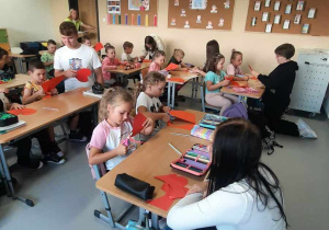 Zajęcia integracyjne w ramach akcji "Starsza siostra, starszy brat".
