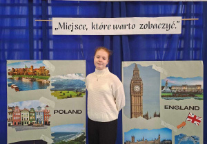 Uczennica na gali wręczenia nagród.