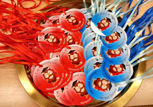 Medale z dobrym słowem.